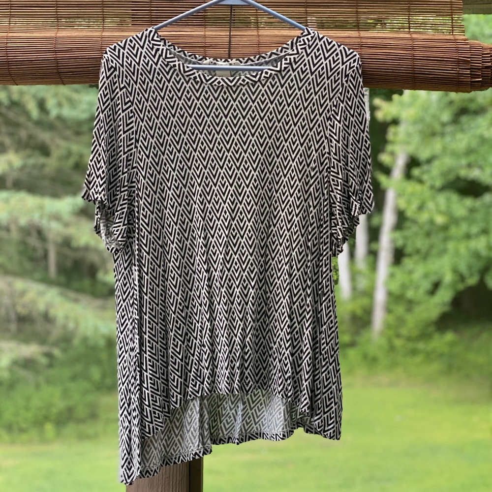 H&M Black & White Geometric Blouse